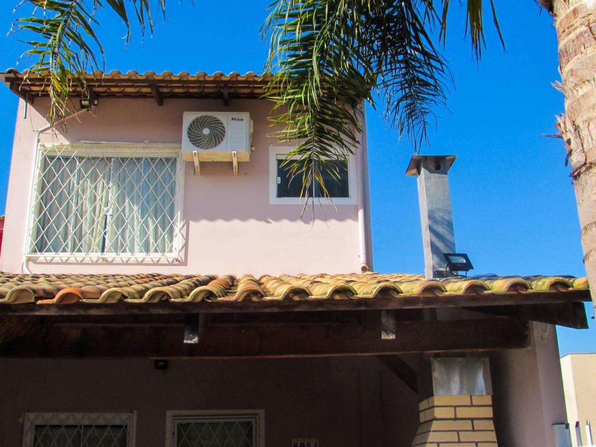 Casa Inteira,Total Privacidade Em Area Nobre, 2 Quadra Do Mar Βίλα Piçarras Εξωτερικό φωτογραφία